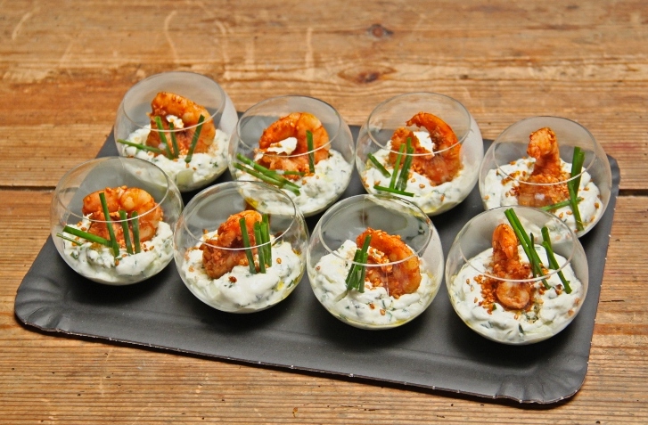 Verrine de crevette tzatziki pour cocktail dinatoire